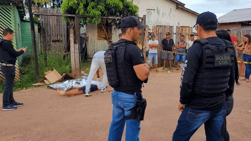 Motorista de aplicativo que transportou assassinos é preso e levado para a penitenciária