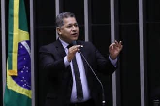 Vídeo: Dorinaldo Malafaia defende Mais Médicos e exame Revalida justo