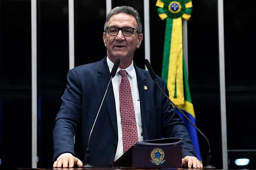 Senador Lucas Barreto garante investimento de R$ 6 milhões para o retorno do Programa BariSUS no Amapá