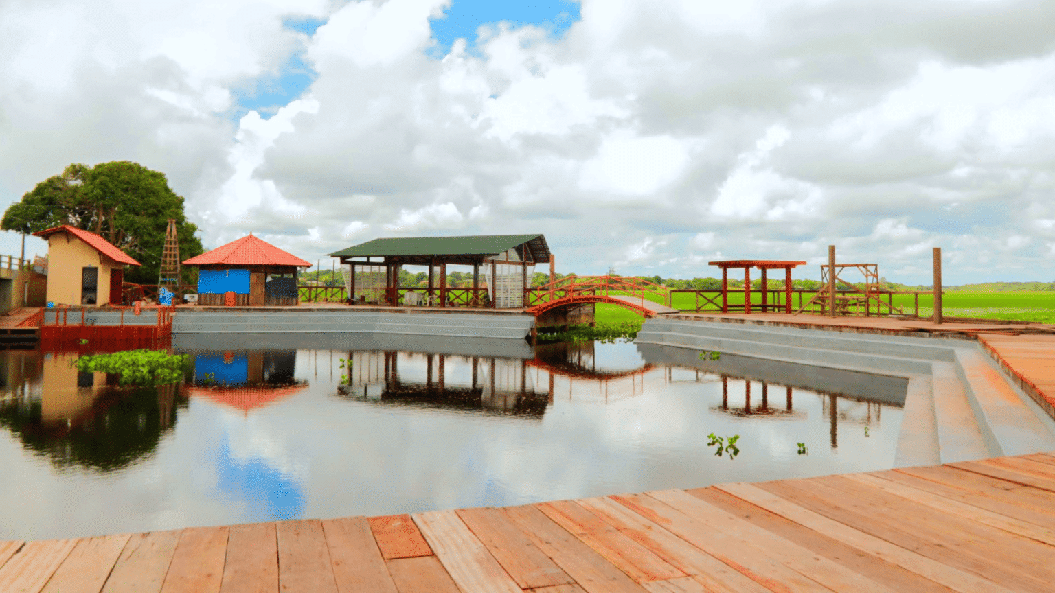 Governo entrega novo Deck do Curiaú, ponto turístico icônico, à comunidade quilombola do Amapá