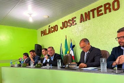 Deputado Júnior Favacho lidera debate sobre licenciamento ambiental e Central de Abastecimento com produtores rurais em Porto Grande