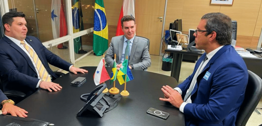 Deputado Acácio e prefeito Furlan reúnem com ministro das Cidades para tratar sobre 'Minha Casa, Minha Vida'