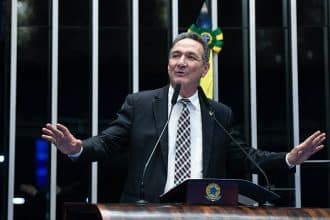 Senador Lucas Barreto critica fala preconceituosa do governador de Minas Gerais, Romeu Zema, em relação às regiões Norte e Nordeste do Brasil