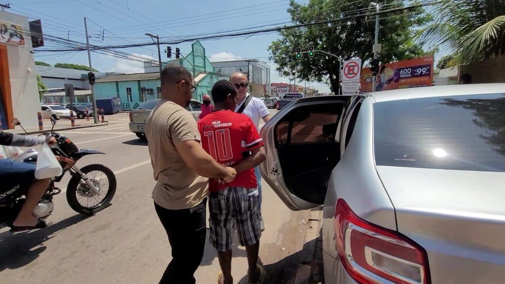 Assaltante tem braço amputado durante roubo, mas continuava praticando crimes