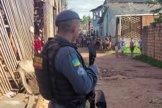 Acusado de crimes nos bairros Araxá e Pedrinhas morre durante ocorrência policial na ‘Invasão do Zeca Diabo’