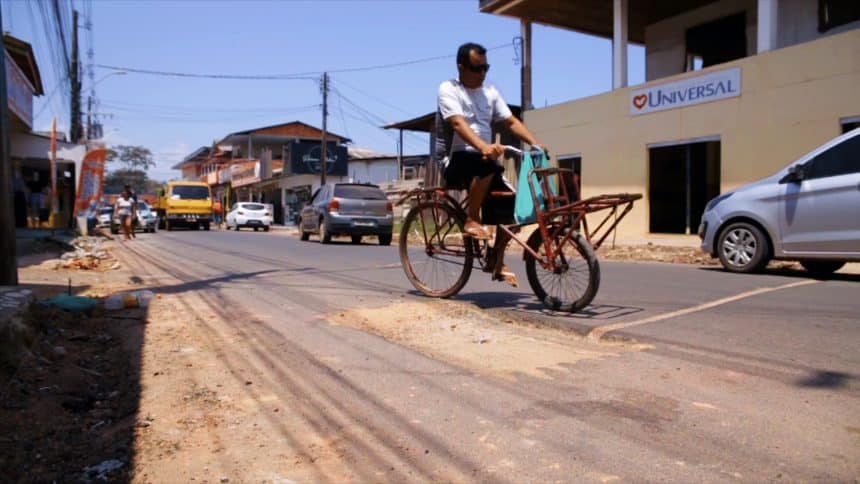 CSA Equatorial abre buraco para ligação de água na Rua Setentrional e não fecha, denunciam moradores