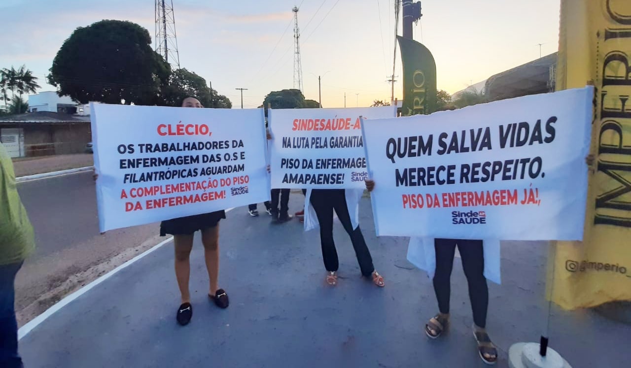 Governador Clécio é alvo de manifestação de servidores da saúde durante abertura da 52ª Expofeira