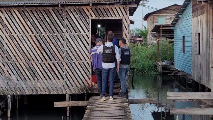 Jovem é executado a tiros enquanto bebia com amigos