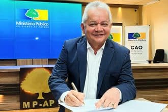 Câmara de Amapá instaura Comissão Processante para investigar irregularidades na gestão do prefeito Carlos Sampaio