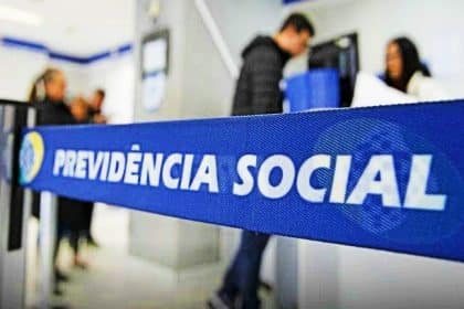 Aposentadoria por idade: quem tem direito? Advogada tira dúvidas.