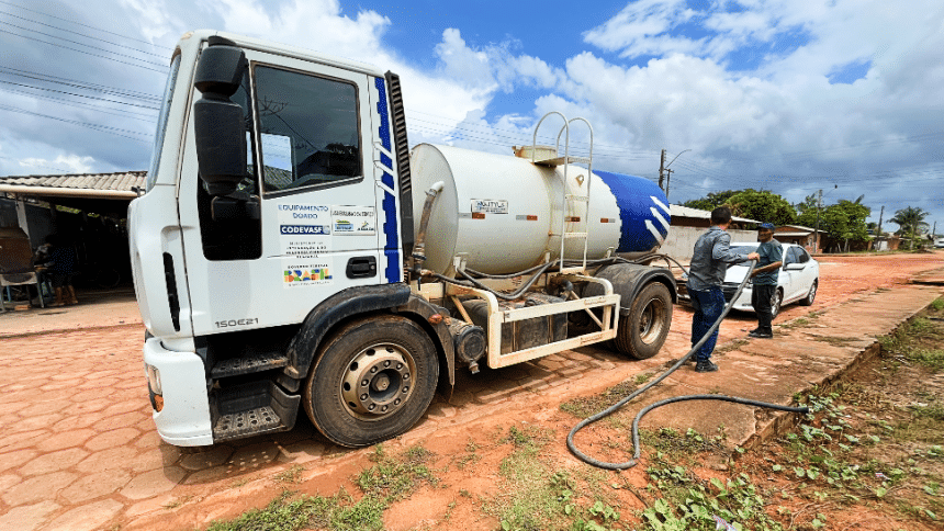 Poços secam e prefeitura distribui água potável para a população em Tartarugalzinho