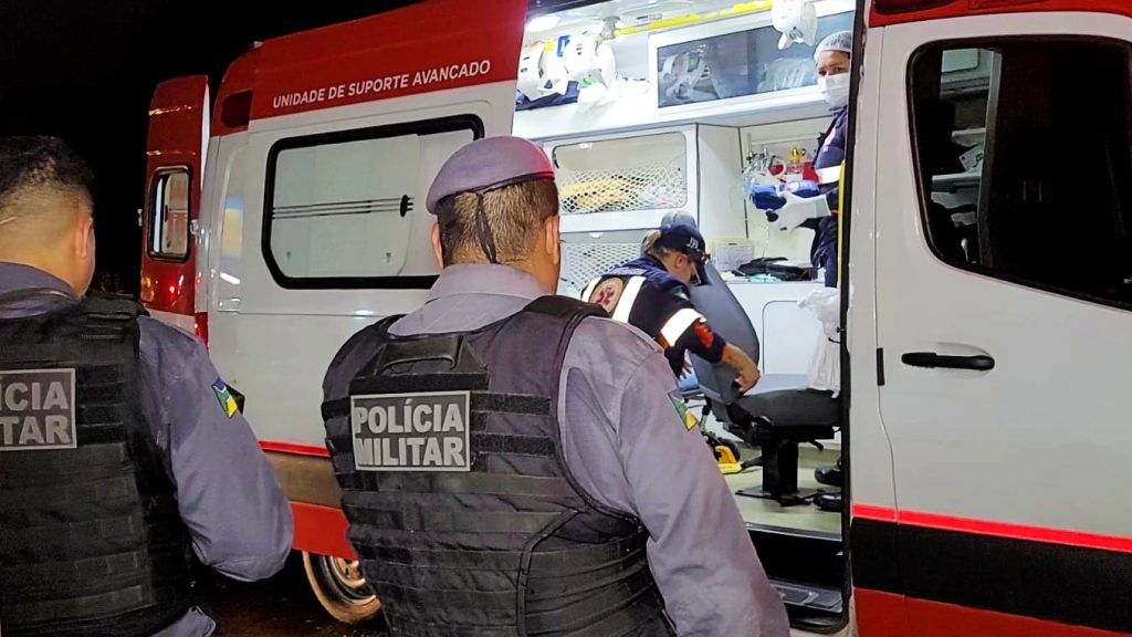 Operação policial resulta em duas mortes após confronto armado no bairro Cuba de Asfalto