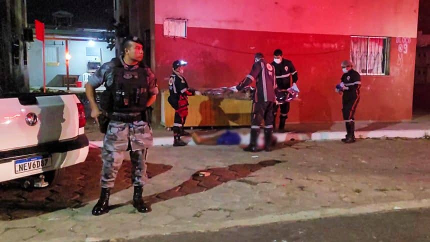 Jovem que tentava sair de facção é brutalmente assassinado com sete tiros