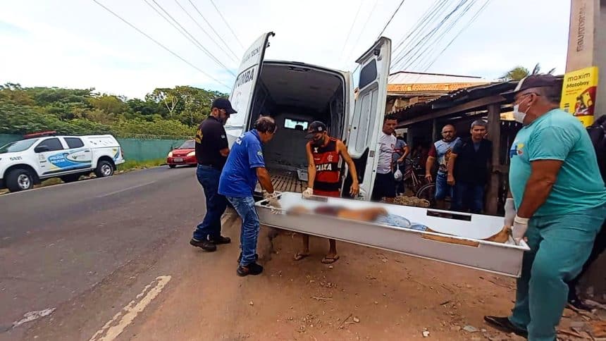 Após desentendimento, jovem é morto com facada no peito, no bairro Nova Esperança