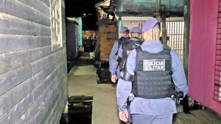 Homem é executado a tiros por criminosos encapuzados na 'Baixada Pará', em Macapá