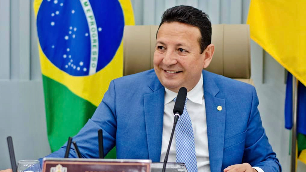 Justiça determina retorno de Roberto Góes à presidência da Federação Amapaense de Futebol