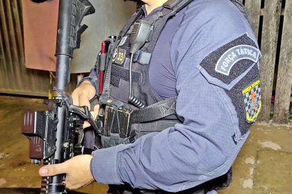 Intervenção do Força Tática em confronto de facções resulta em morte de criminoso no Araxá