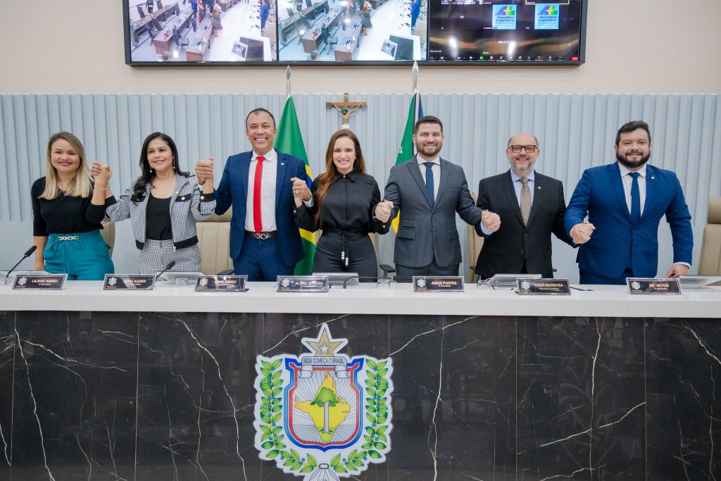 Alliny Serrão antecipa eleição e garante segundo mandato como presidente da Assembleia do Amapá