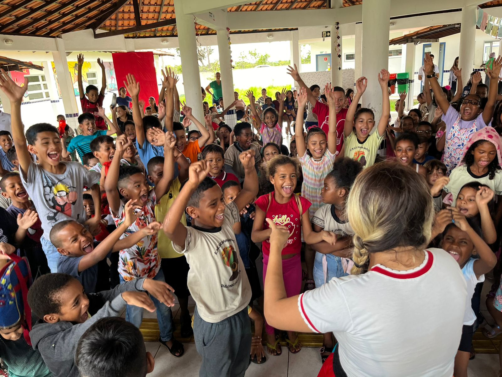 Ação Social de Páscoa de Júnior Favacho leva alegria e solidariedade para crianças do Curiaú