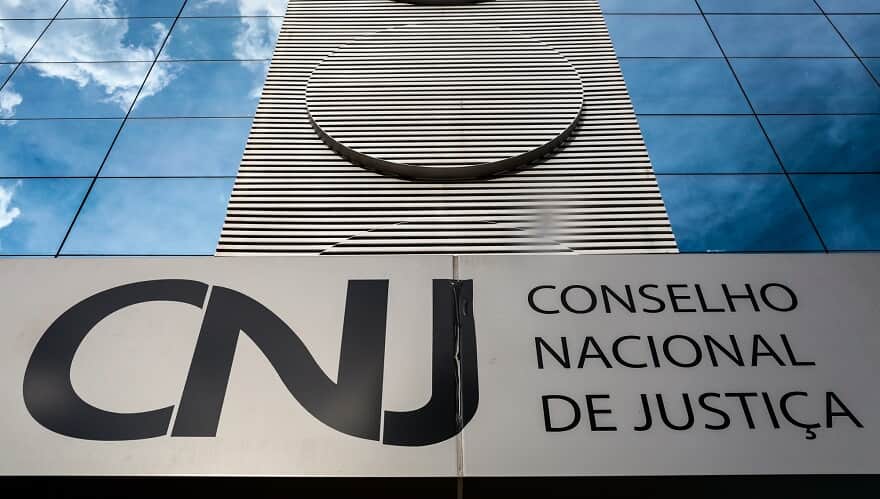 CNJ afasta juiz suspeito de beneficiar presos sem direito a progressão; esposa advogada já foi condenada por corrupção e organização criminosa