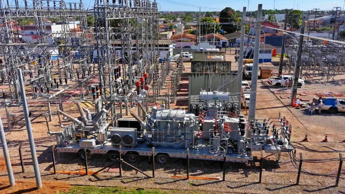 Após 27h sem energia, CEA Equatorial normaliza o fornecimento na zona sul de Macapá com Subestação Móvel