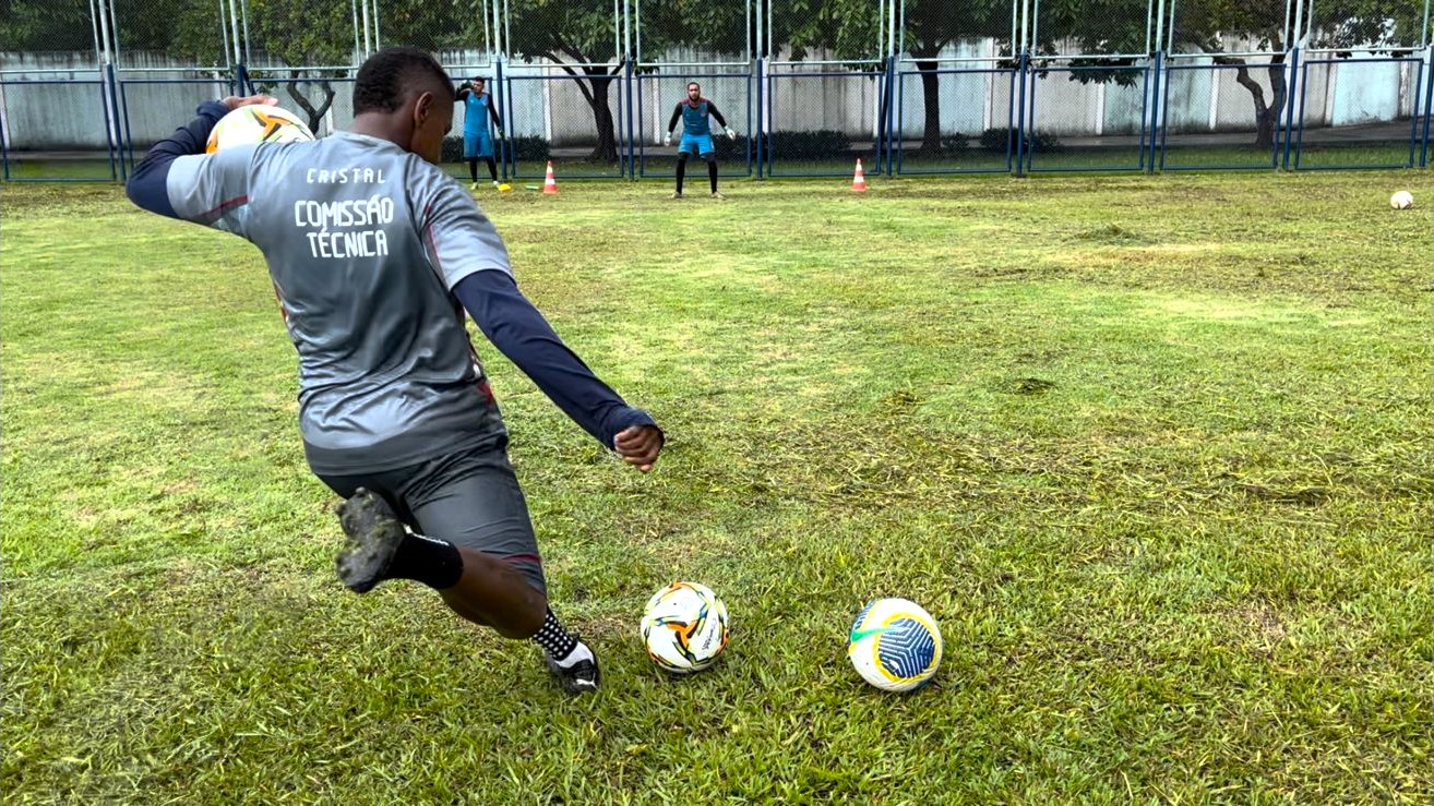 Clube Atlético Cristal inicia treinos para estreia na Série B do Campeonato Amapaense de Futebol 2024