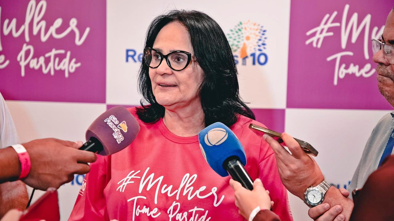 Senadora Damares Alves participa do lançamento da campanha de filiação "Mulher, Tome Partido" neste sábado (25), em Macapá