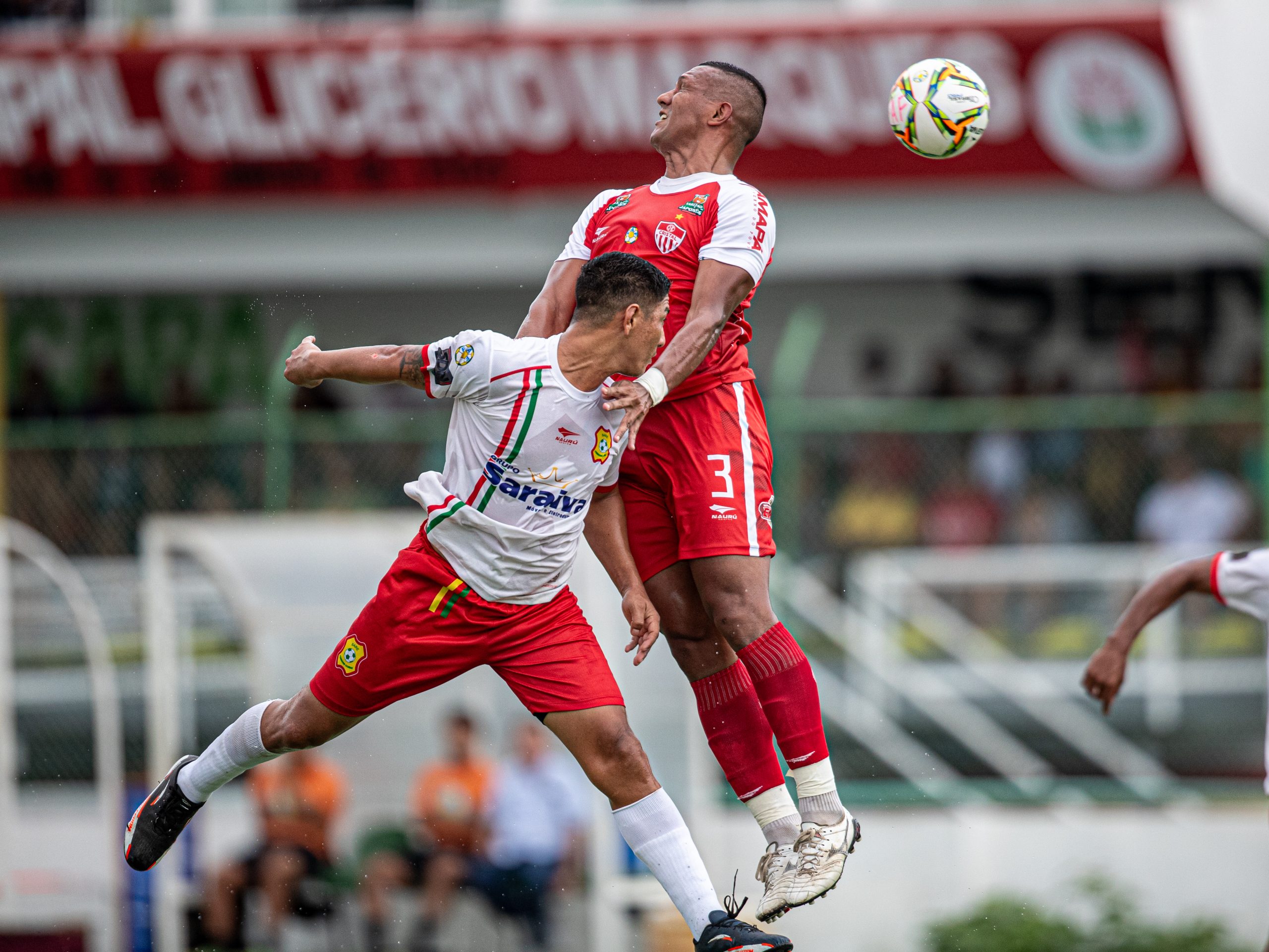 Cristal vence Baré em duelo emocionante e fica a um passo da final da Série B do Amapazão