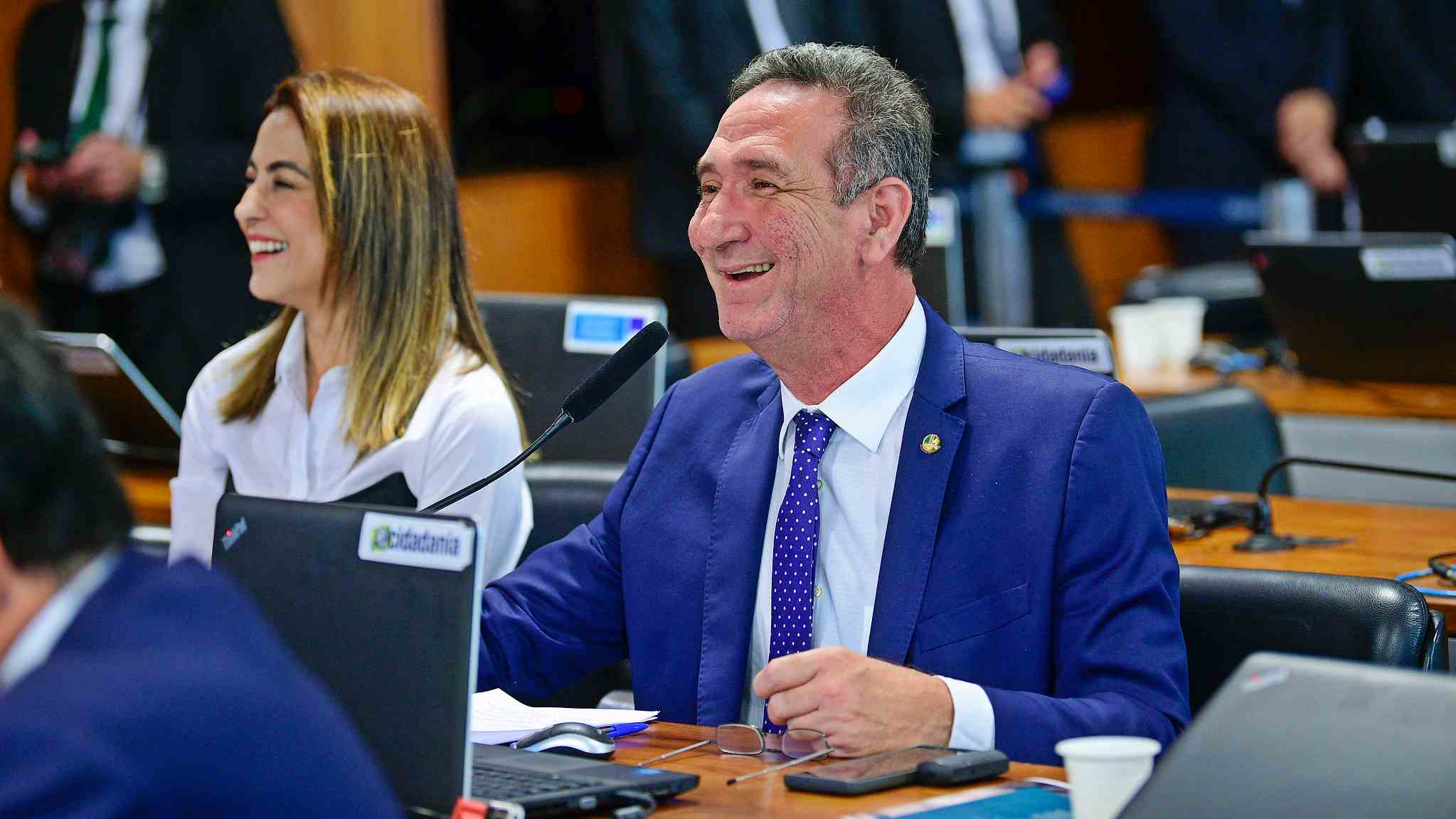 Senador Lucas Barreto garante mais R$ 4 milhões para pavimentação em Macapá