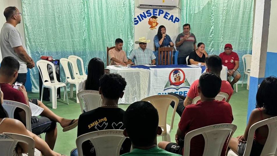 Dos três candidatos à Prefeitura de Amapá, apenas um comparece ao debate com servidores da educação