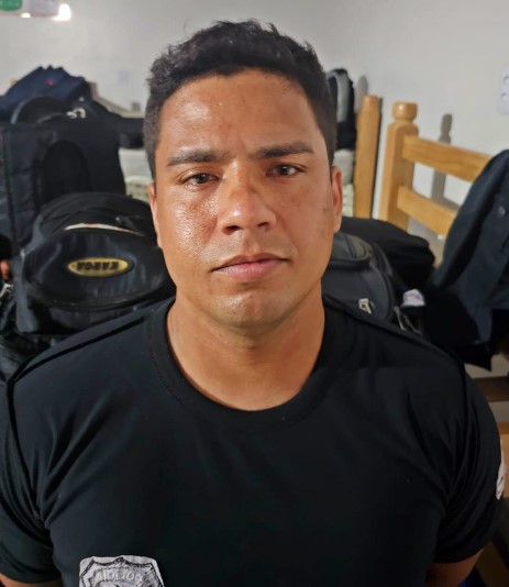 Policial penal é preso em flagrante ao tentar entrar no Iapen com drogas e aparelhos celulares