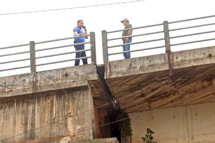 Engenheiros da Setrap inspecionam Ponte da Integração após boatos de desabamento