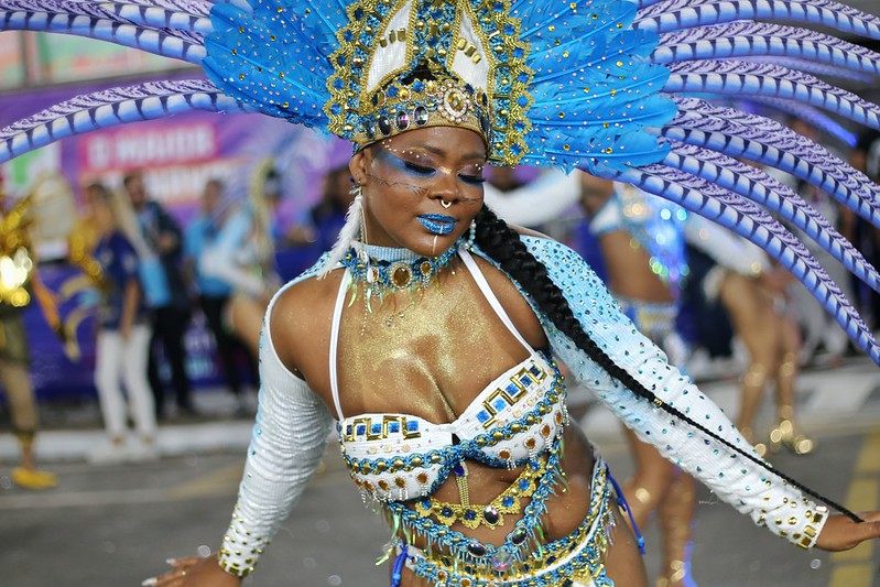 Carnaval 2025: Grupos de Acesso e Especial abrem desfiles na Avenida Ivaldo Veras com espetáculo de cores, cultura e tradição