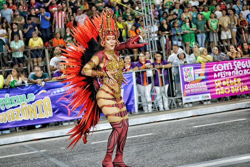 Carnaval 2025: Grupos de Acesso e Especial abrem desfiles na Avenida Ivaldo Veras com espetáculo de cores, cultura e tradição