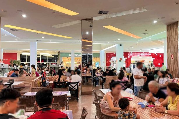 Gerência de shopping retira televisores da praça de alimentação e gera insatisfação entre lojistas