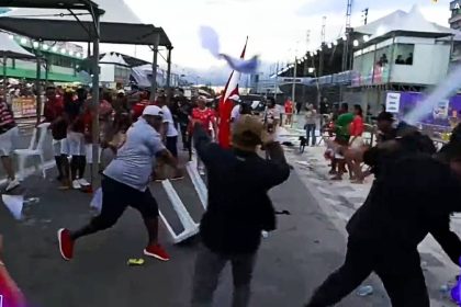 Apuração do Carnaval de Macapá termina em confusão, quebra-quebra e intervenção da PM com bombas