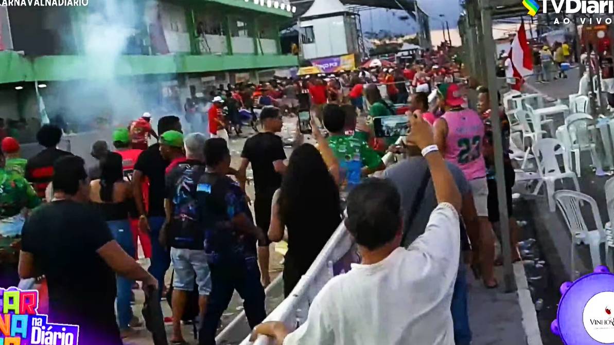 Apuração do Carnaval de Macapá termina em confusão, quebra-quebra e intervenção da PM com bombas