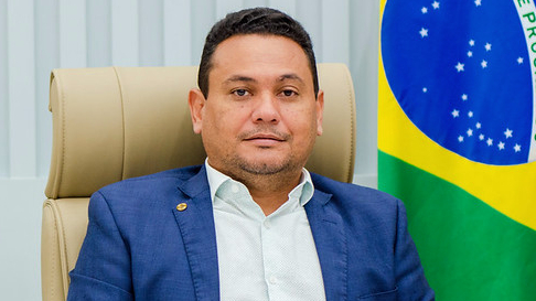 Deputado Rayfran Beirão é alvo da PF em operação que apura esquema de "servidores fantasmas" na Assembleia do Amapá