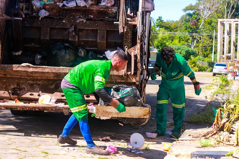 Coleta de lixo em Macapá está sendo normalizada, afirma secretário de Zeladoria Urbana