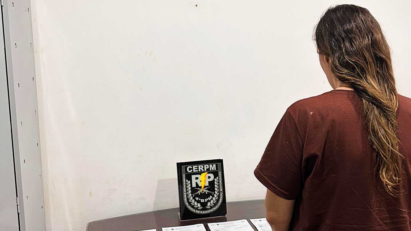 Advogada com 14 mandados de prisão é presa em terminal de passageiros em Santana, AP