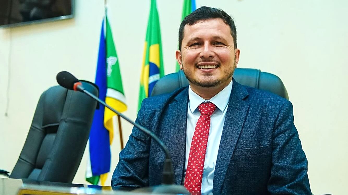 Vereador “Ligeirinho” é acusado de violência doméstica ao estrangular mulher em Santana 52 Vereador “Ligeirinho” é acusado de violência doméstica ao estrangular mulher em Santana