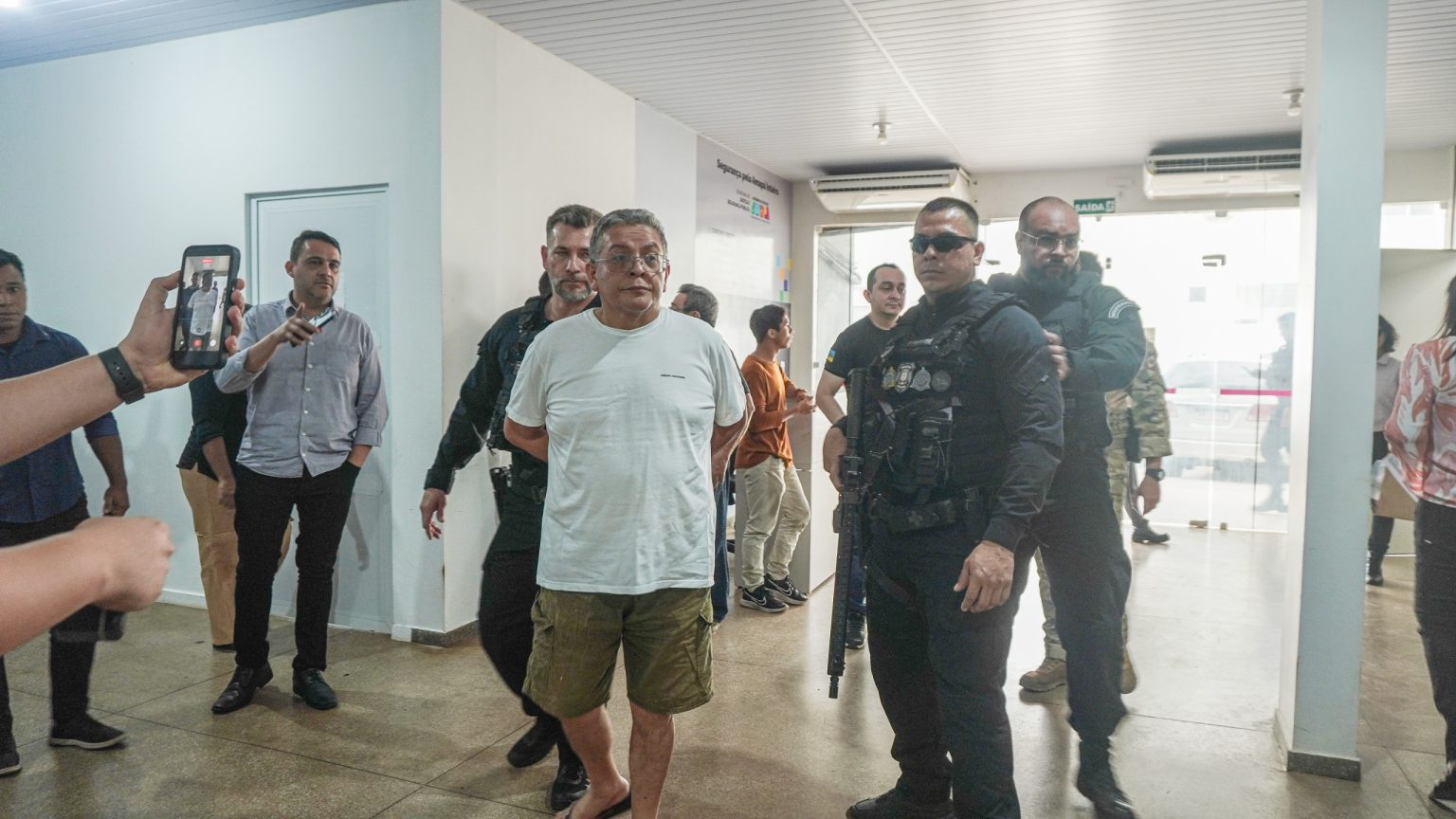 Prisão de ex-diretor adjunto expõe esquema de tráfico dentro de escola no Iapen