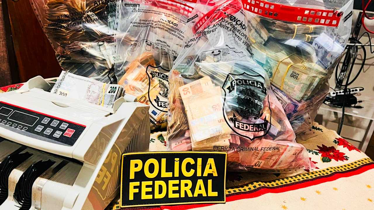 PF mira delegado acusado de corrupção, extorsão e ligações com garimpo na fronteira de Oiapoque 56 PF mira delegado acusado de corrupção, extorsão e ligações com garimpo na fronteira de Oiapoque