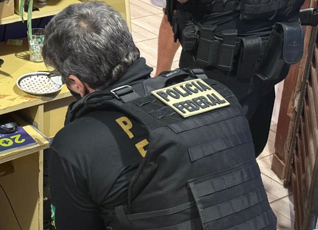 Homem que armazenava vídeos de abuso sexual infantil é preso em Santana pela PF