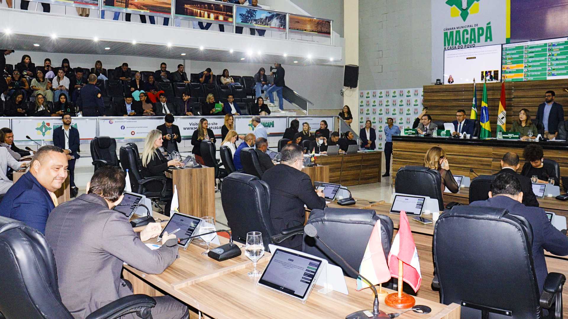 Vereadores barram arquivamento e mantém processo que pode cassar vice-prefeito Mário Neto