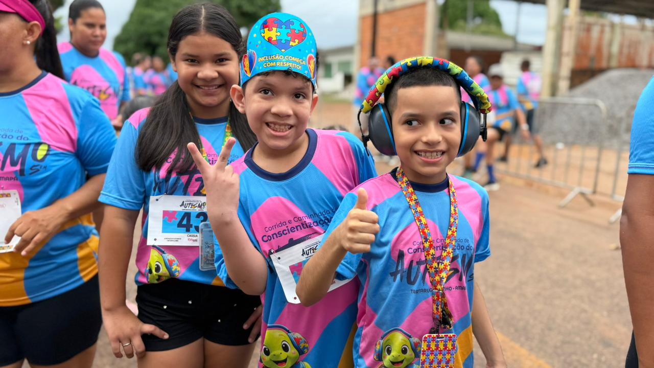 Tartarugalzinho reúne mil pessoas em corrida pelo autismo e arrecada alimentos para famílias carentes