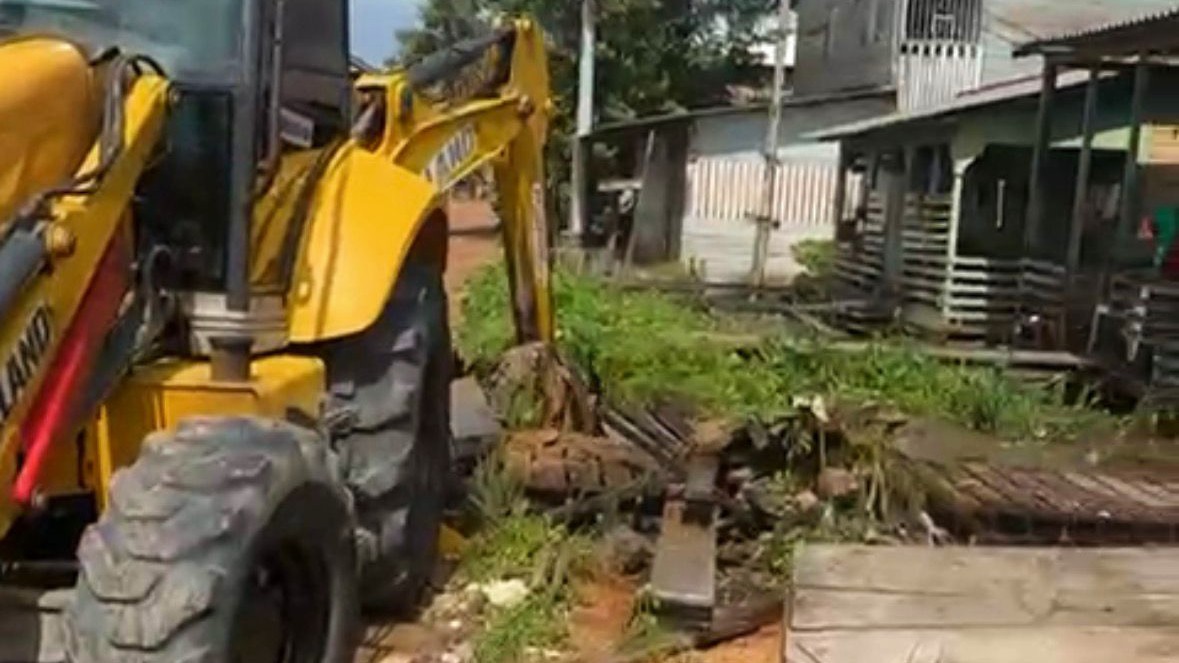 Prefeito Pedro DaLua lidera força-tarefa e garante assistência a famílias após chuva intensa em Macapá 53 Prefeito Pedro DaLua lidera força-tarefa e garante assistência a famílias após chuva intensa em Macapá