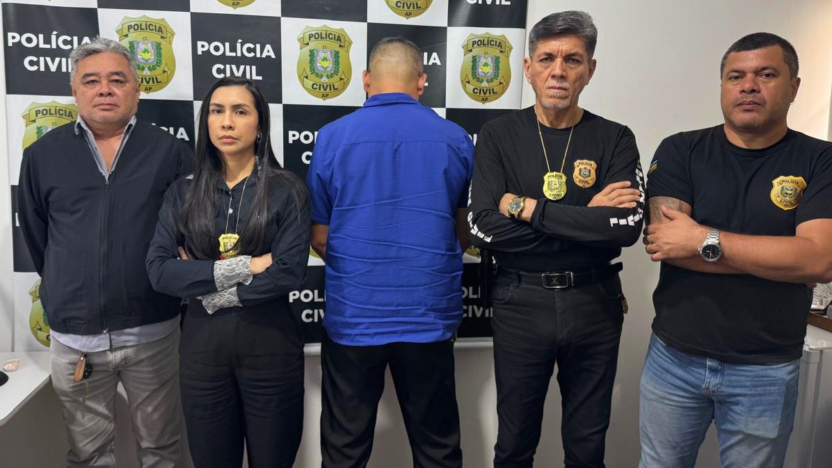 Motorista de ônibus é preso em flagrante após chamar passageiro idoso de “preto fedorento”