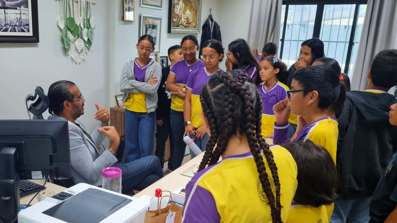 Juiz lança projeto que aproxima escola, família e sociedade em Oiapoque 54 Juiz lança projeto que aproxima escola, família e sociedade em Oiapoque