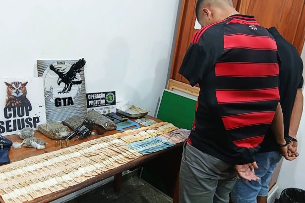 Operação policial prende dois suspeitos com drogas, arma e dinheiro no bairro Pacoval, em Macapá
